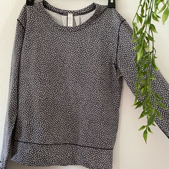 lululemon athletica Other - LULU LEMON TOP